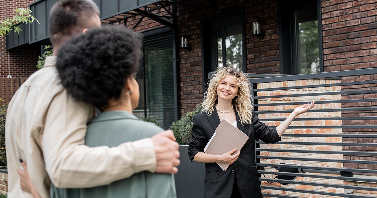 Gayrimenkul piyasalarında aracı ve danışmanlara neden ihtiyaç duyulmaktadır?