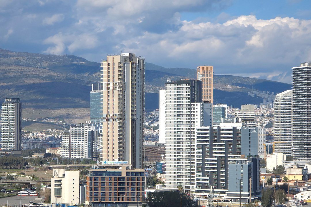 İzmir Gıda Çarşısı Emlakçıları